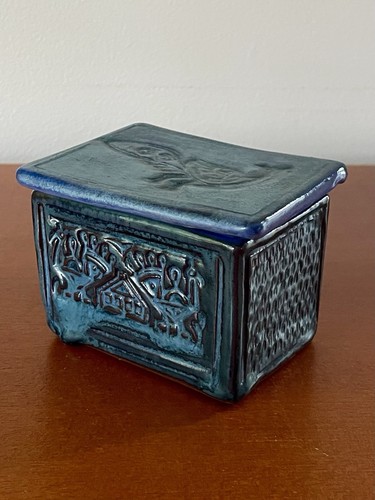 Handmade studio art pottery - studio,