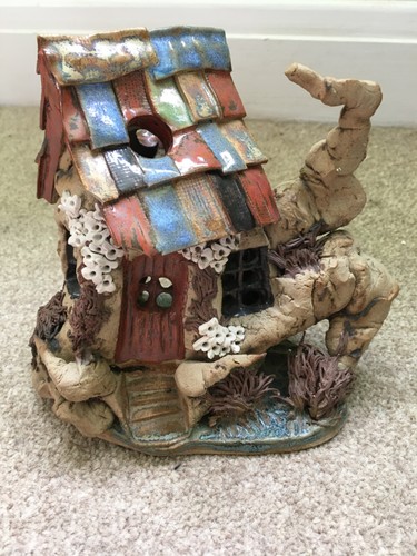 Clay pottery wonky house - wonky,