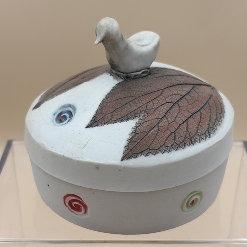 Studio art pottery round - art,